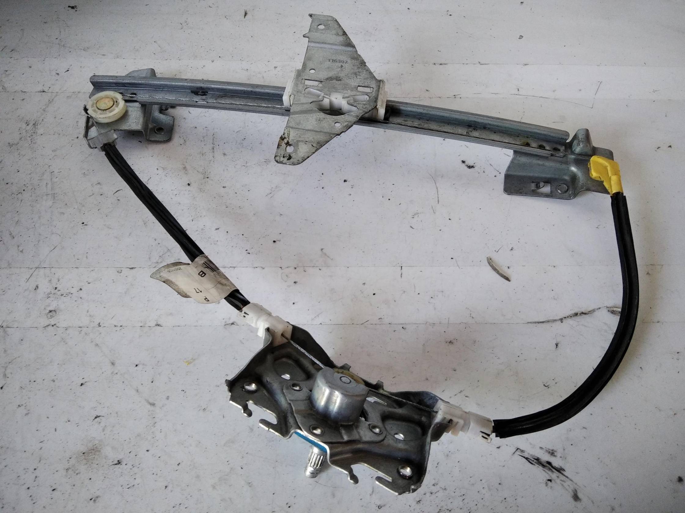 Alzacristallo porta post. dx.